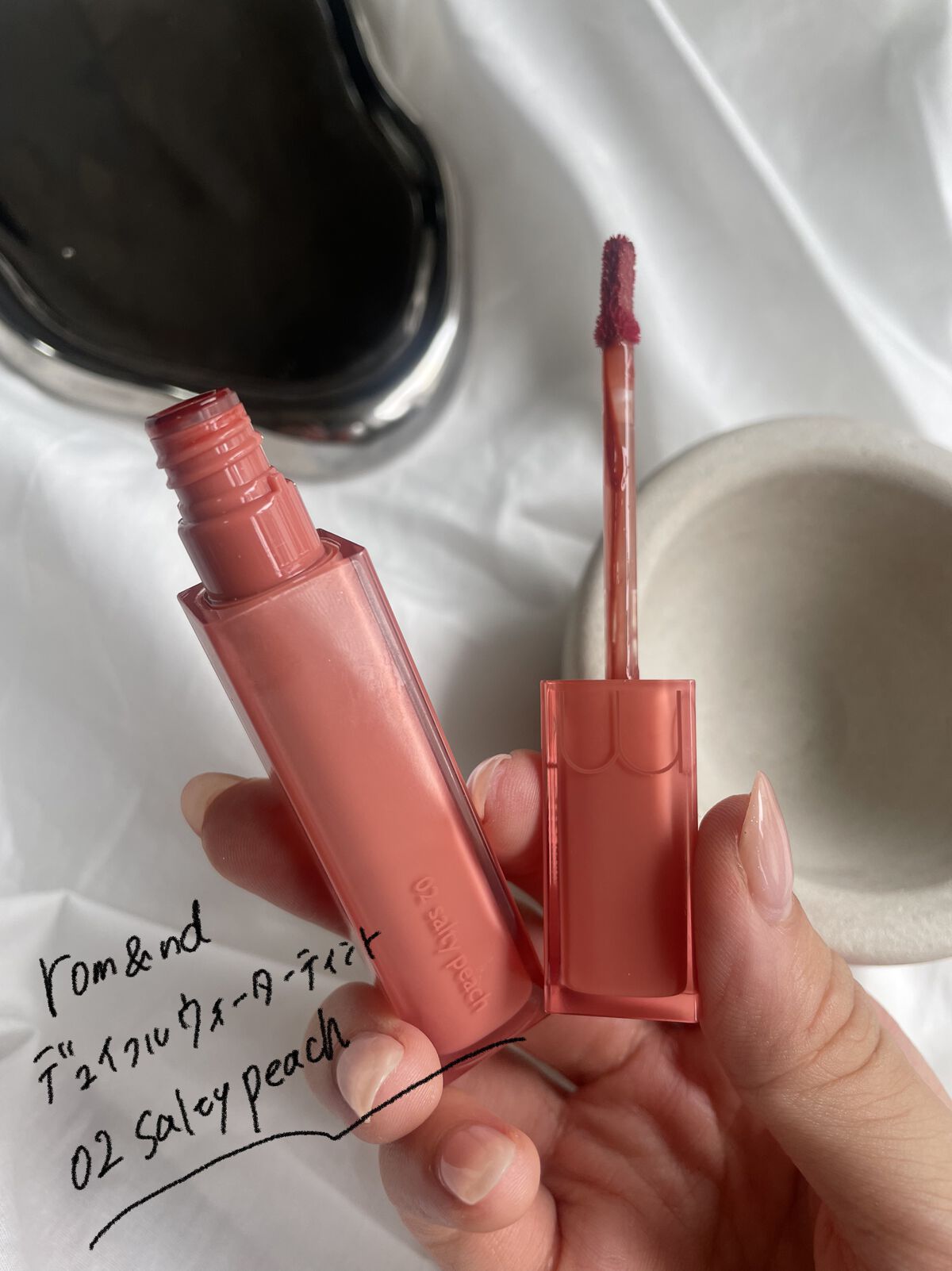 デュイフルウォーターティント 02 ソルティーピーチ/rom&nd/リップティントを使ったクチコミ（2枚目）