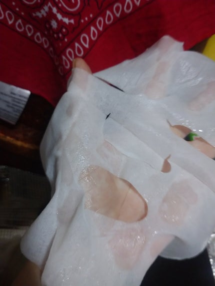 Coreana ノニサンジプレミアムカタツムリマスクのクチコミ「Qoo10購入品
コリアナノニサンジプレミアムカタツムリマスク
10枚でワンコインで購入しま.....」(3枚目)