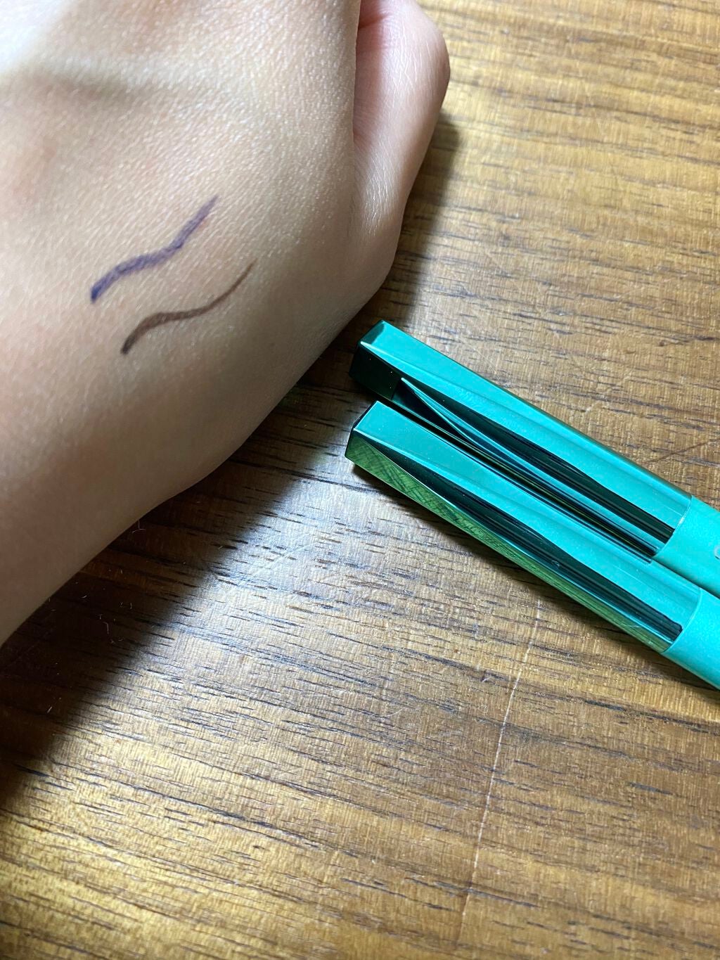 「密着アイライナー」クリームペンシル/デジャヴュ/ペンシルアイライナーを使ったクチコミ(5枚目)