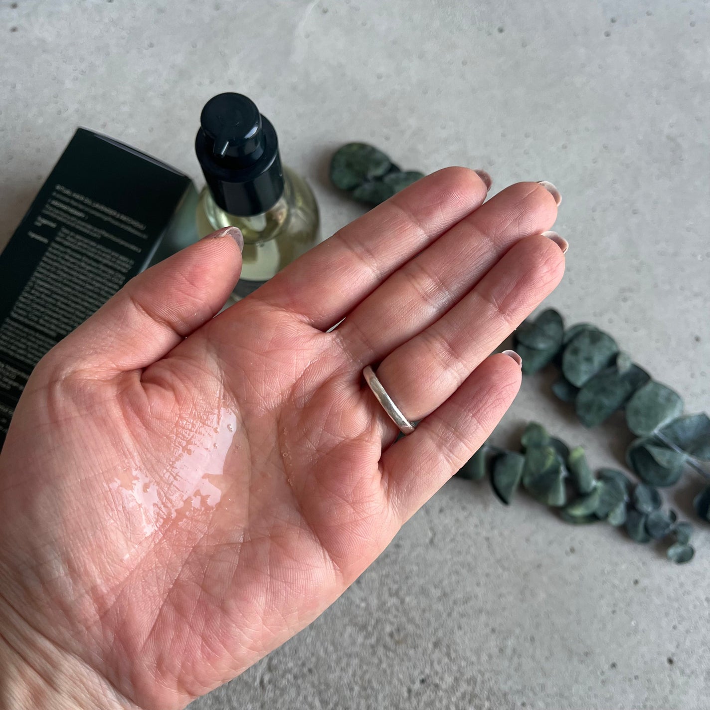 リチュアルヘアオイルラベンダー&パチョリ/AROMATICA/ヘアオイルを使ったクチコミ(2枚目)