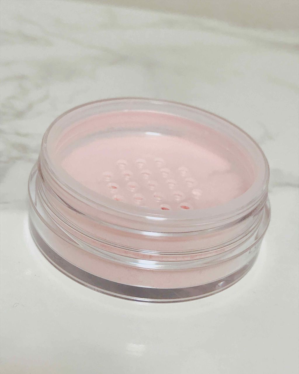 LUNASOL スキンコントラスト フェースパウダーのクチコミ「こんばんは🌟

昨日はずっと39度だったんですけど寝たらすっかり元気になりました！！ってことで.....」（3枚目）