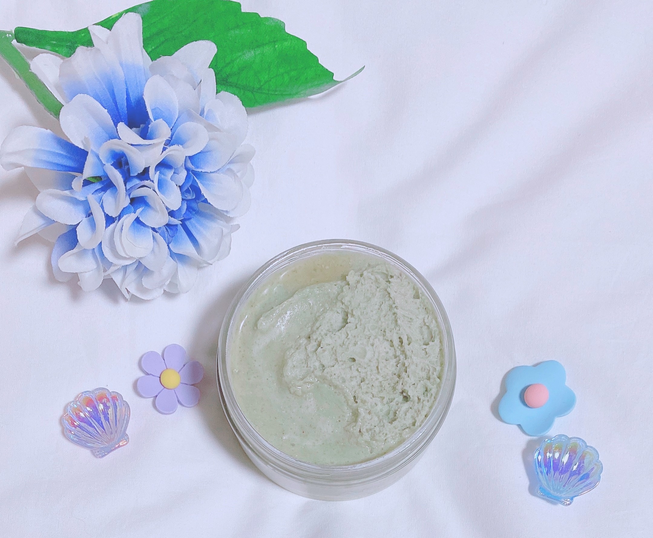 フレッシュクラウドスクラブ ゼラニウム&プリムローズ/アレンシア/ボディスクラブを使ったクチコミ（2枚目）