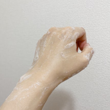 アーモンド モイスチャライジングシャワーオイル/L'OCCITANE/ボディソープを使ったクチコミ(3枚目)