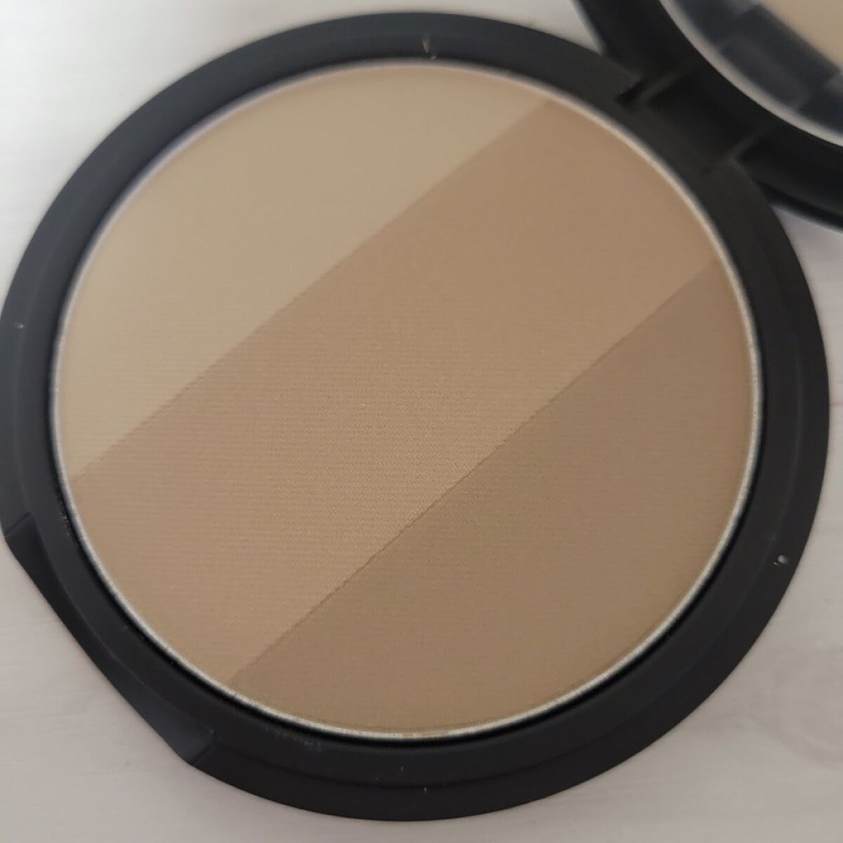 アートクラスバイロダン シェーディング 2 モダン/too cool for school/シェーディングを使ったクチコミ（2枚目）