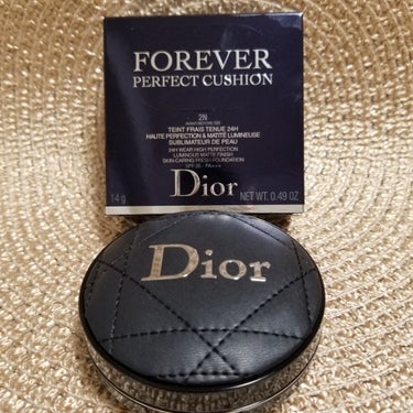 Dior
ディオールスキン　フォーエヴァークッション
¥7,500  SPF35 PA +++
夏の暑い日に
崩れきったときに最適❗
私は、汗っかきで仕事中も常に
お直しできません。

仕事の合間に化粧