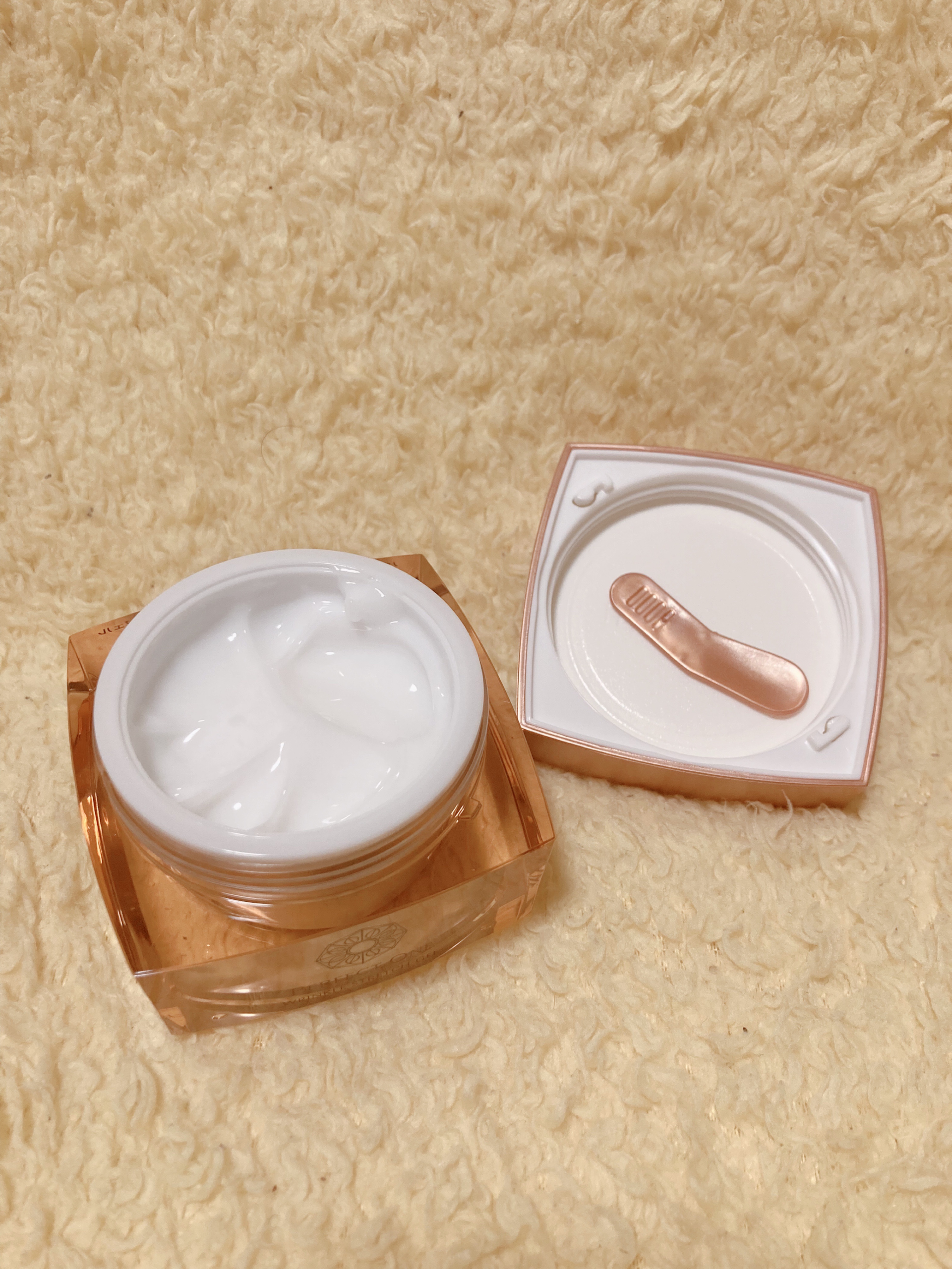 パーフェクトワン 薬用リンクルストレッチジェル/パーフェクトワン/オールインワン化粧品を使ったクチコミ（2枚目）