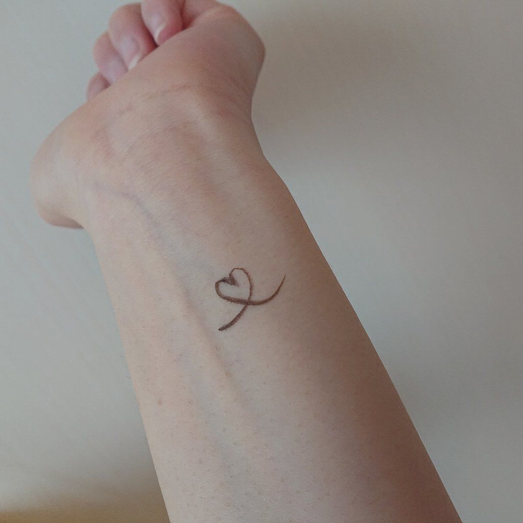 「密着アイライナー」ショート筆リキッド/デジャヴュ/リキッドアイライナーを使ったクチコミ（3枚目）