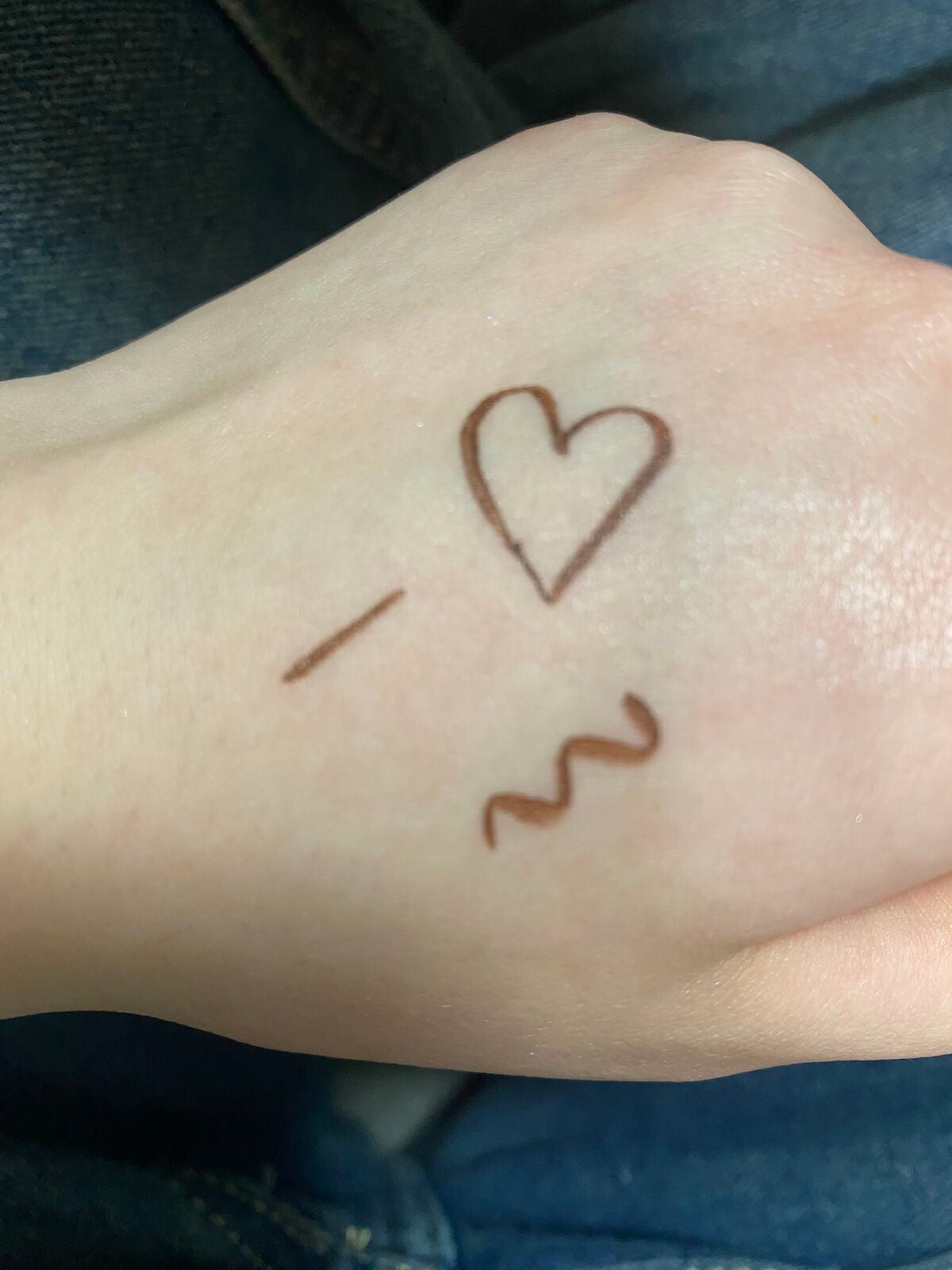 シルキーリキッドアイライナーWP/D-UP/リキッドアイライナーを使ったクチコミ(1枚目)