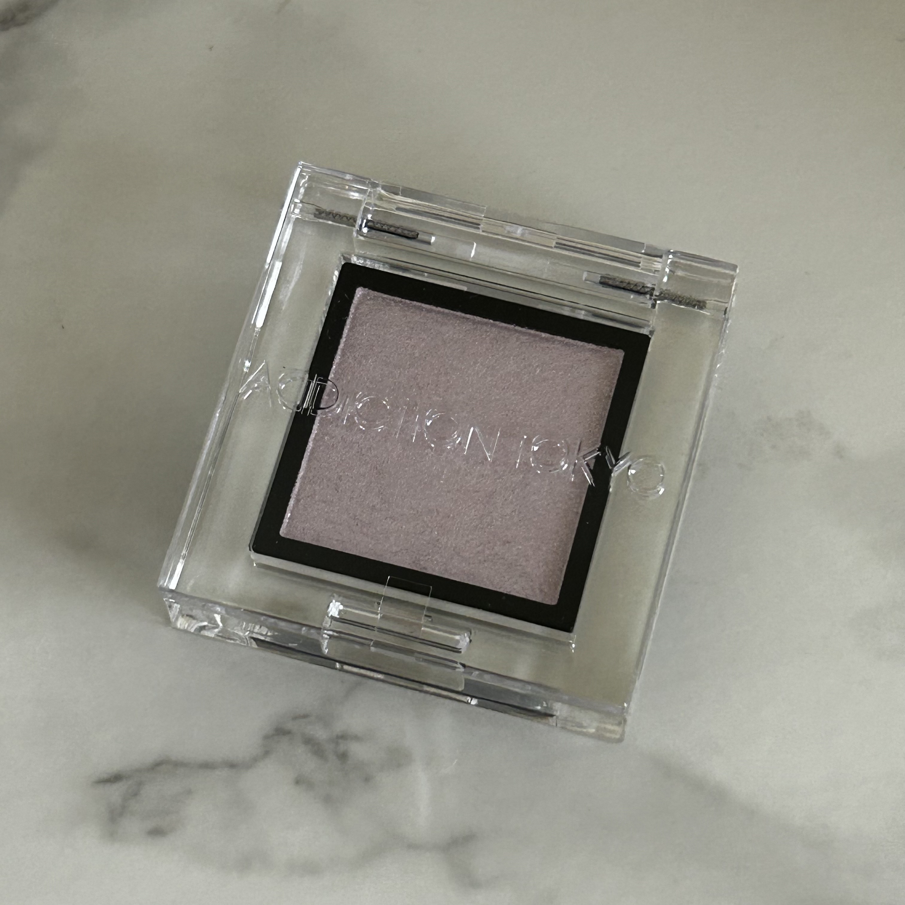 アディクション ザ アイシャドウ パール 015P Shell Garden/ADDICTION/単色アイシャドウを使ったクチコミ（2枚目）