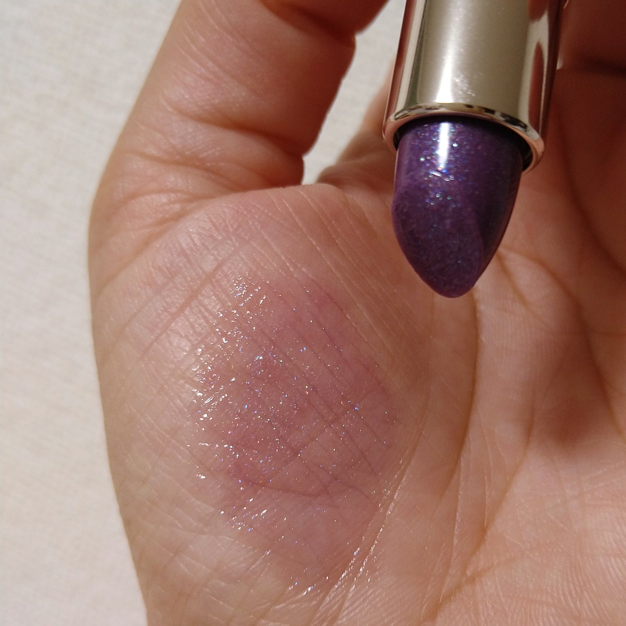 ミニバーム リップスティック PU111 パープルダズル/Visée/口紅を使ったクチコミ（2枚目）