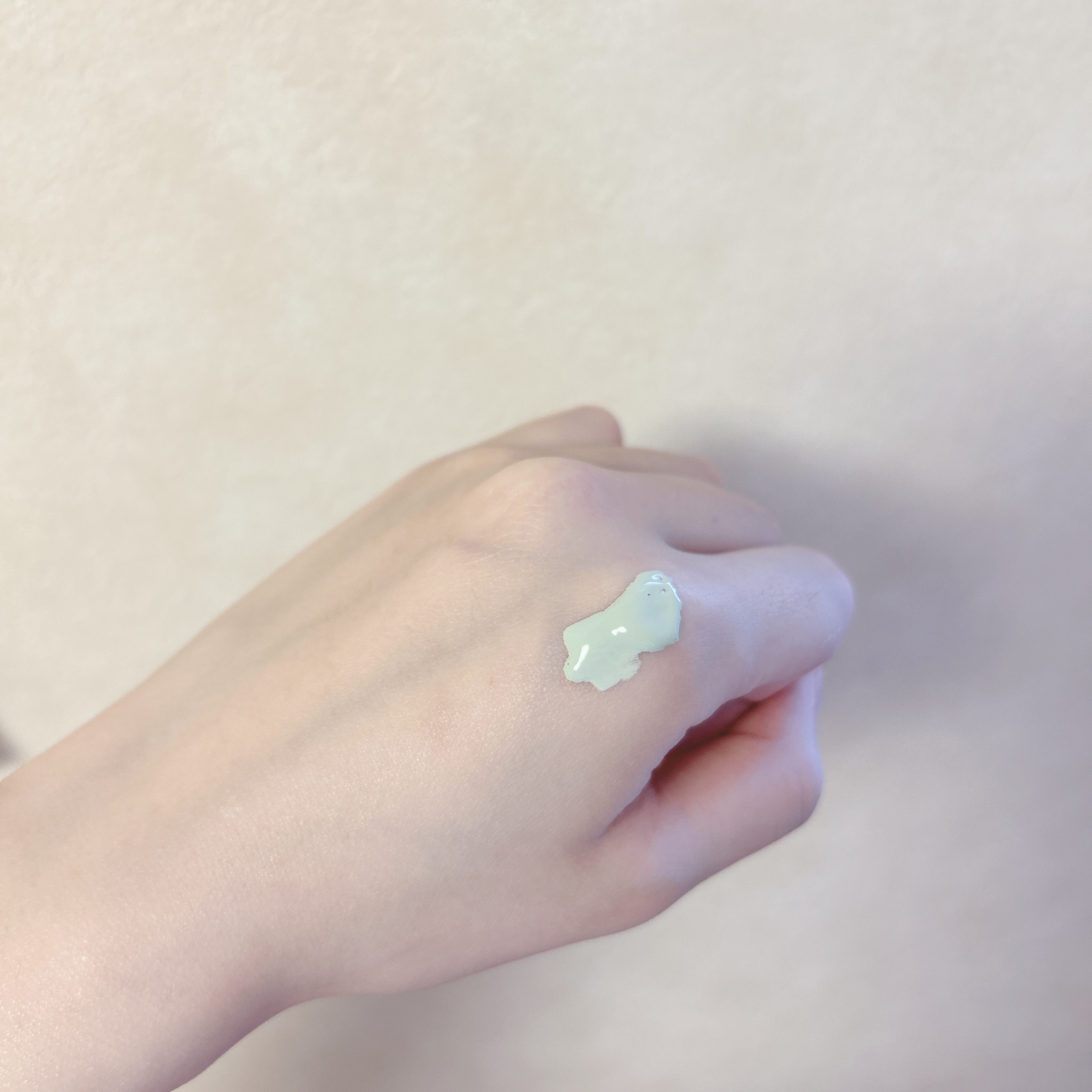 アディクション スキンプロテクター カラーコントロール SPF 40 PA+++ 004 Pure Mint/ADDICTION/化粧下地を使ったクチコミ（2枚目）