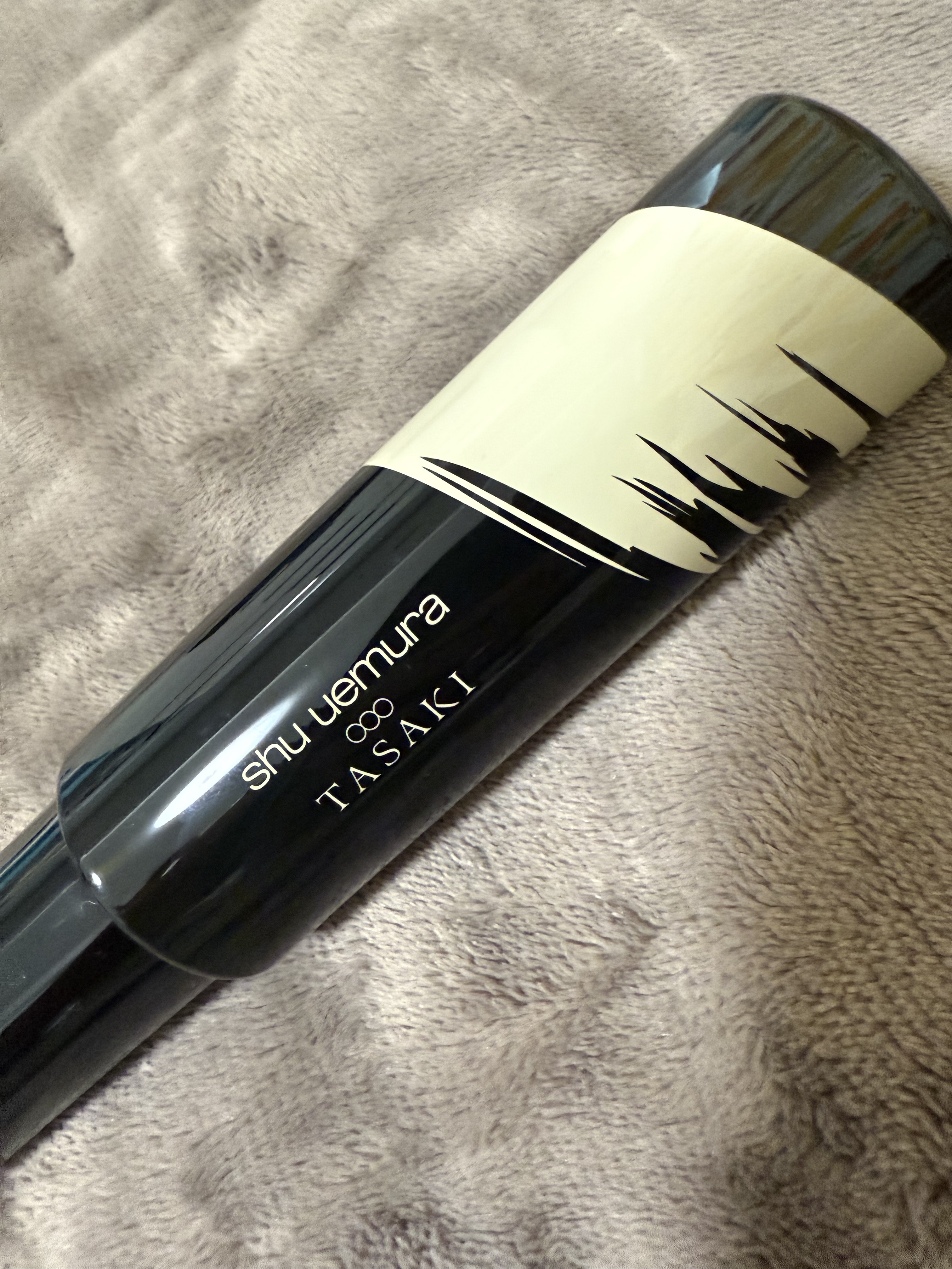 アンリミテッド メイクアップ フィックス ミスト コレクション限定デザイン（シュウ ウエムラ × TASAKI）/shu uemura/フィックスミストを使ったクチコミ（1枚目）