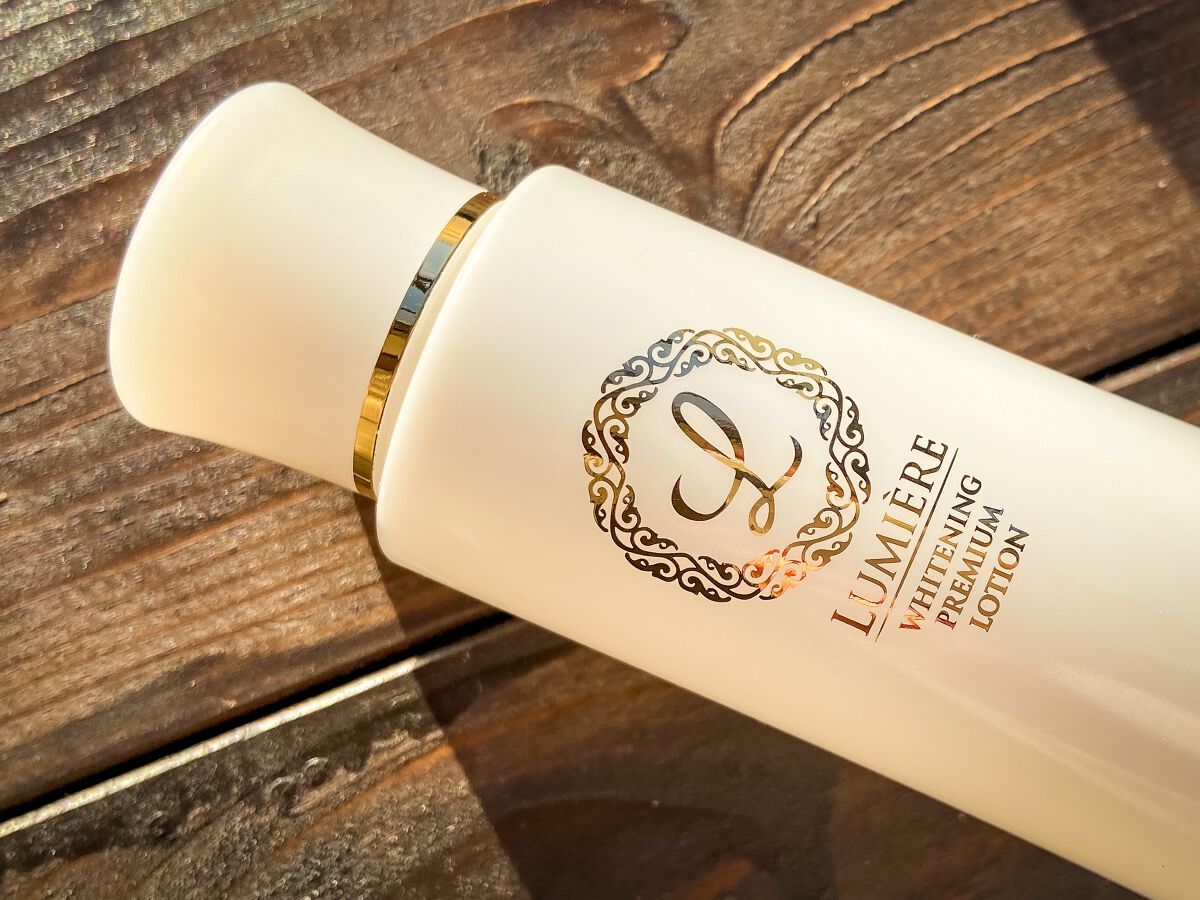 薬用美白化粧水 リュミエール ホワイトニング プレミアム ローション/Lumiere (海外)/化粧水を使ったクチコミ（2枚目）