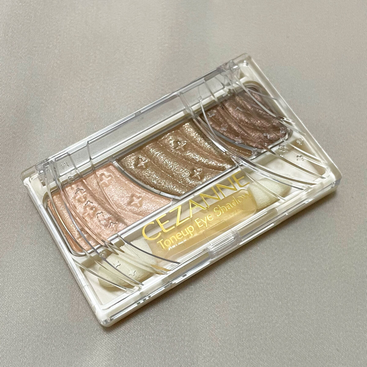 トーンアップアイシャドウ/CEZANNE/アイシャドウパレットを使ったクチコミ（1枚目）