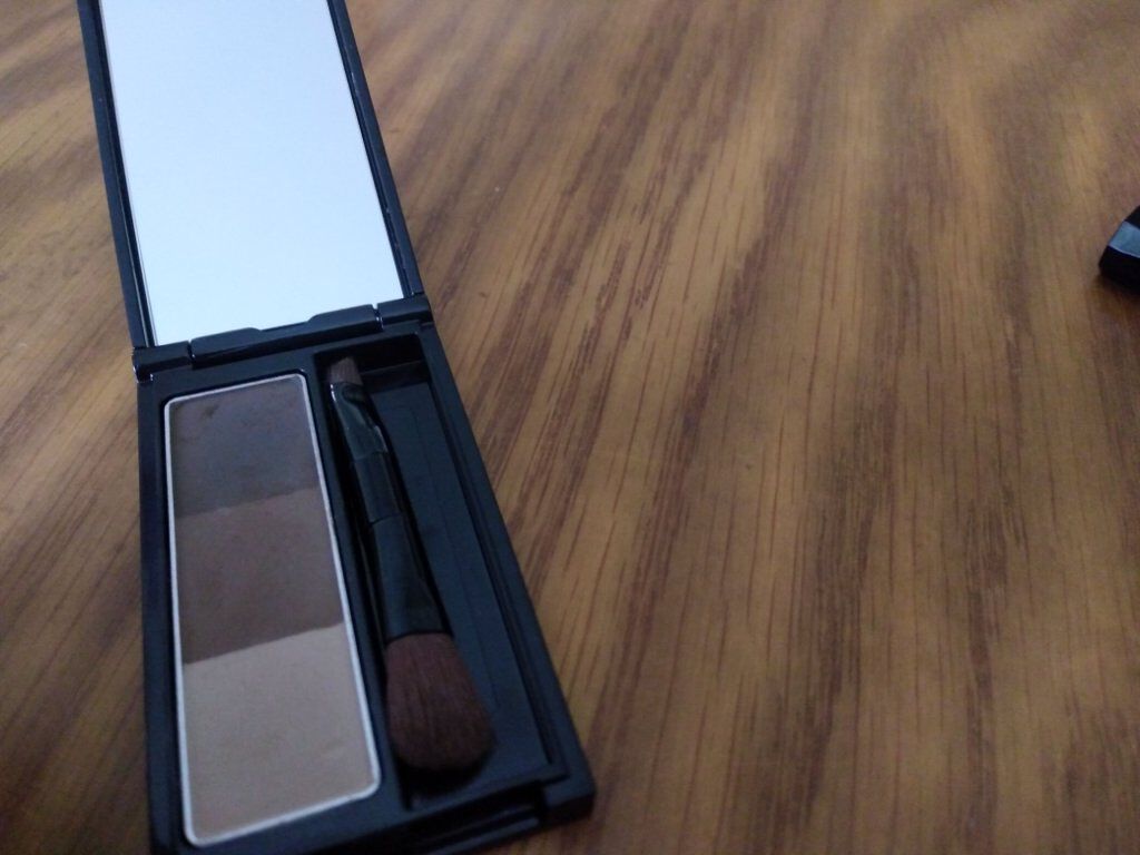 ケイト デザイニングアイブロウ3D/KATE/パウダーアイブロウを使ったクチコミ（2枚目）