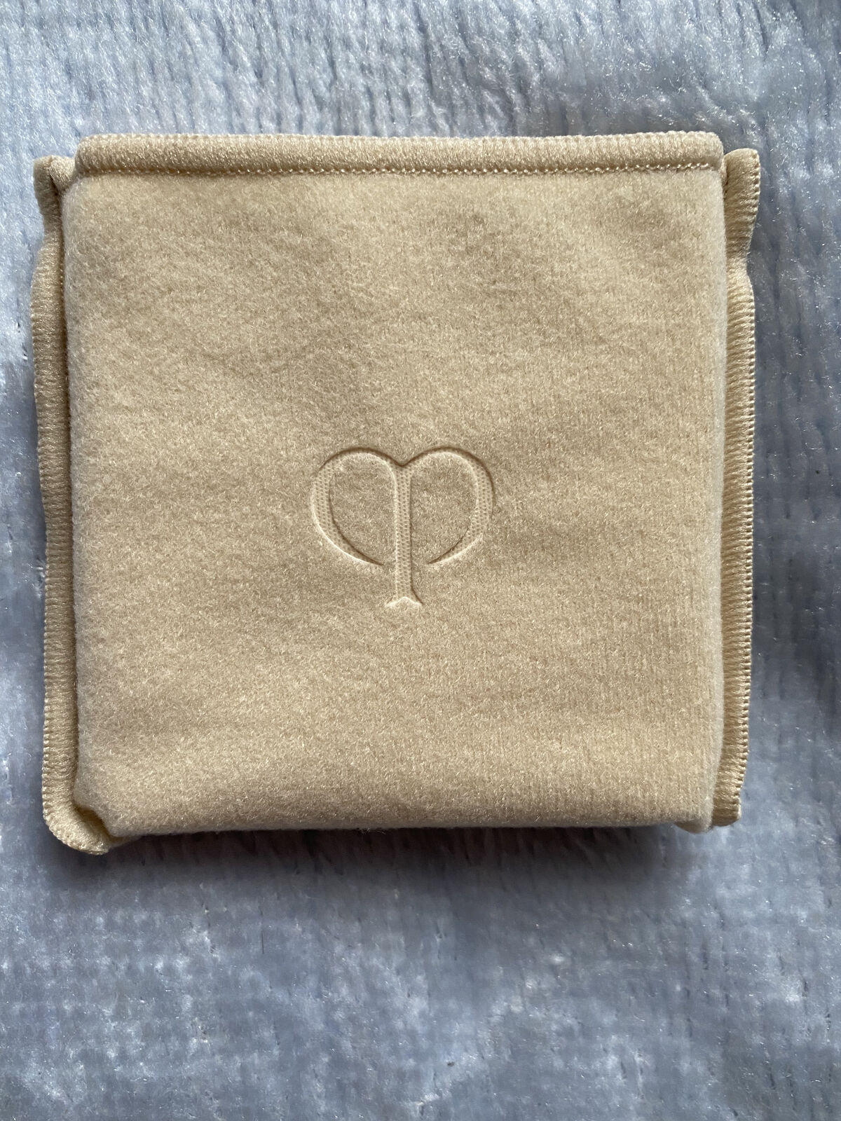 ル・レオスールデクラ /クレ・ド・ポー ボーテ/パウダーハイライトを使ったクチコミ（3枚目）