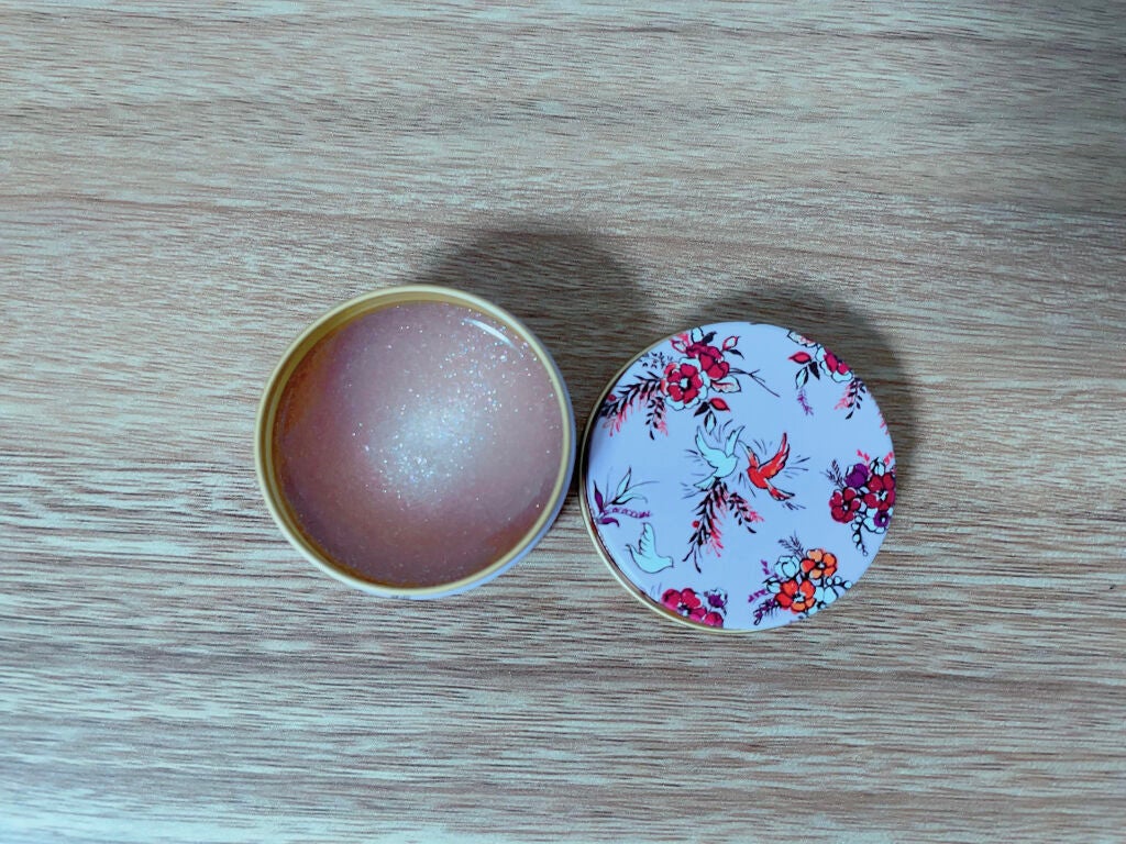 リップ トリートメントバーム/PAUL & JOE BEAUTE/リップバームを使ったクチコミ(4枚目)