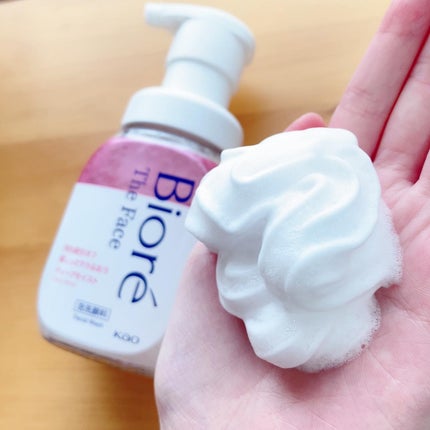 ビオレ ザフェイス 泡洗顔料 ディープモイスト/ビオレ/泡洗顔を使ったクチコミ(2枚目)