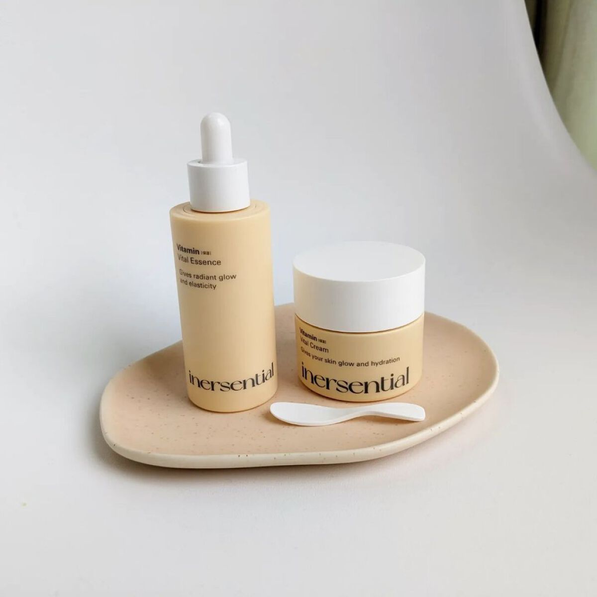 バイタルエッセンス/inersential/美容液を使ったクチコミ（1枚目）