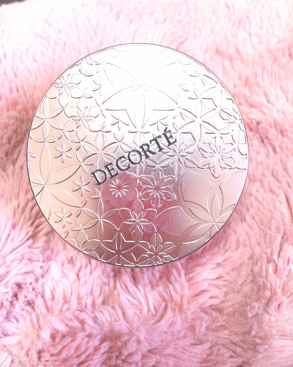 AQ MW フェイスパウダー/DECORTÉ/ルースパウダーを使ったクチコミ（1枚目）