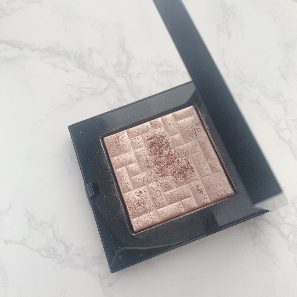ハイライティング パウダー/BOBBI BROWN/パウダーハイライトを使ったクチコミ（2枚目）