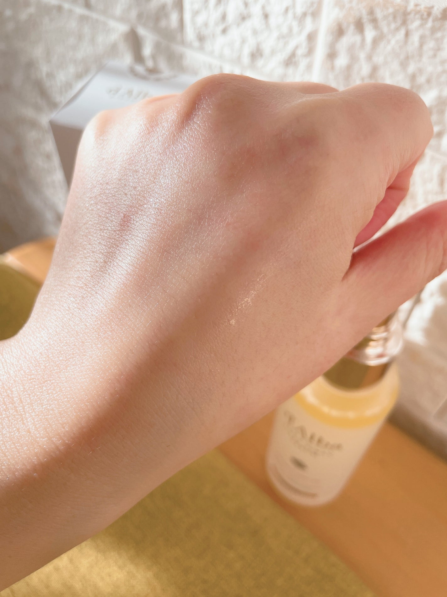 ダルバ ホワイトトリュフファーストスプレーセラム/ダルバ/ミスト状化粧水を使ったクチコミ(4枚目)