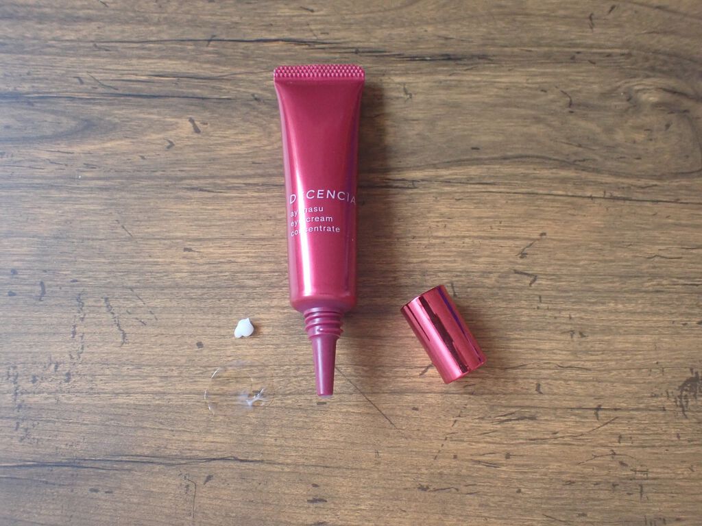 アヤナス アイクリーム コンセントレート/DECENCIA/アイケア・アイクリームを使ったクチコミ（2枚目）