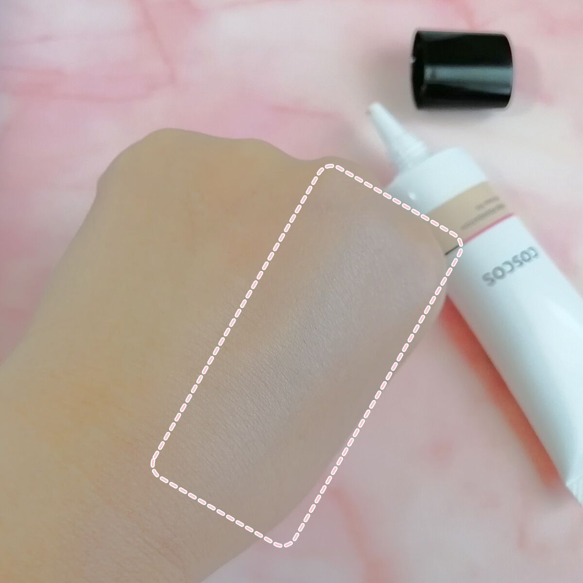 UHDファンデーション342(ピンクベージュ)/COSCOS/リキッドファンデーションを使ったクチコミ(1枚目)