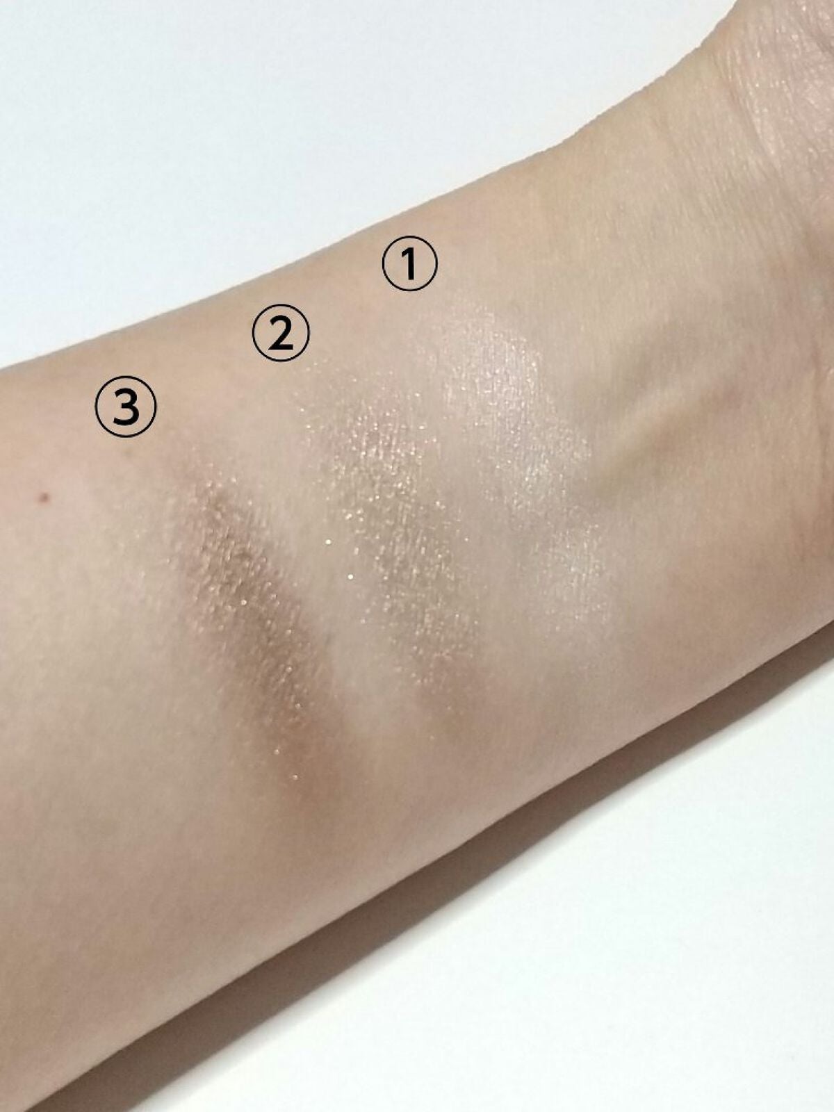 グラデカラーアイシャドウ/media/アイシャドウパレットを使ったクチコミ(3枚目)