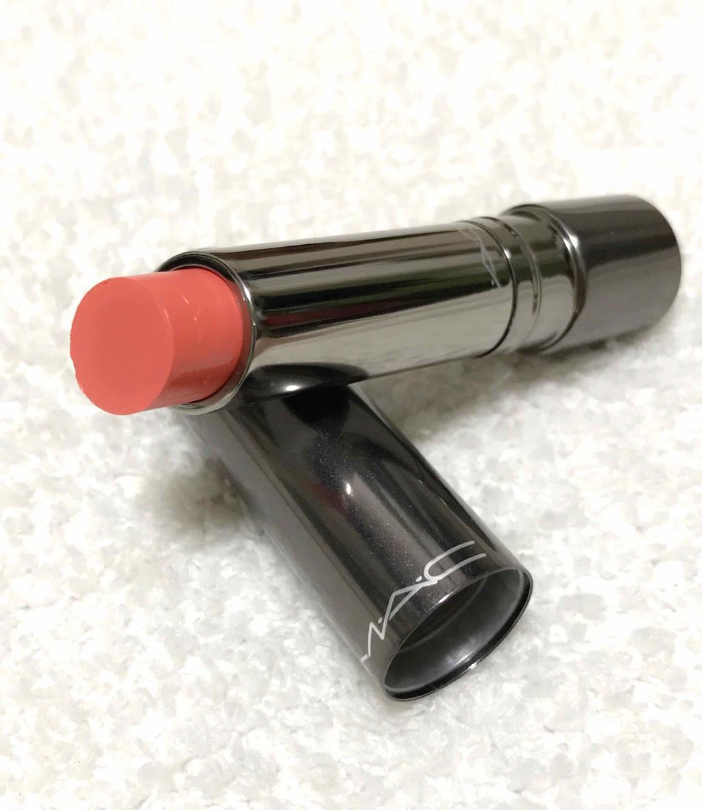 プレンティ オブ パウト プランピング リップスティック / M・A・C