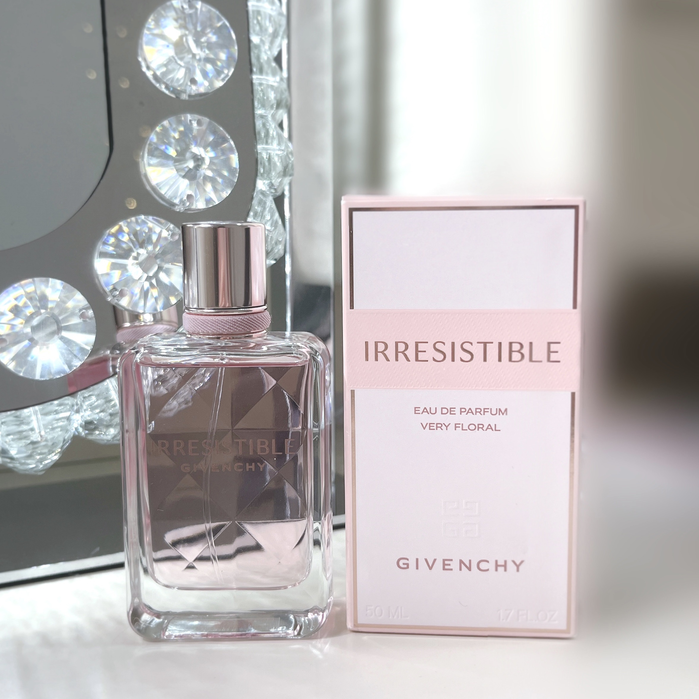 Irresistible Very Floral - Eau de parfum floral, woody