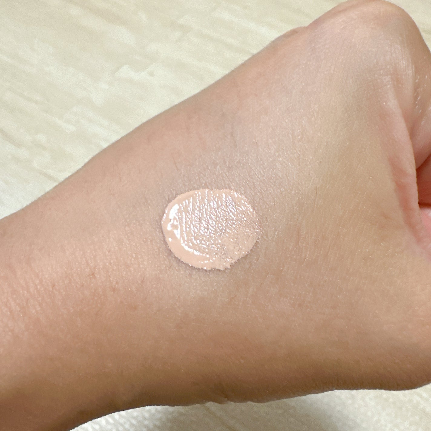 リアル フローレス ウェイトレス パーフェクティング コンシーラー/ローラ メルシエ/リキッドコンシーラーを使ったクチコミ(5枚目)