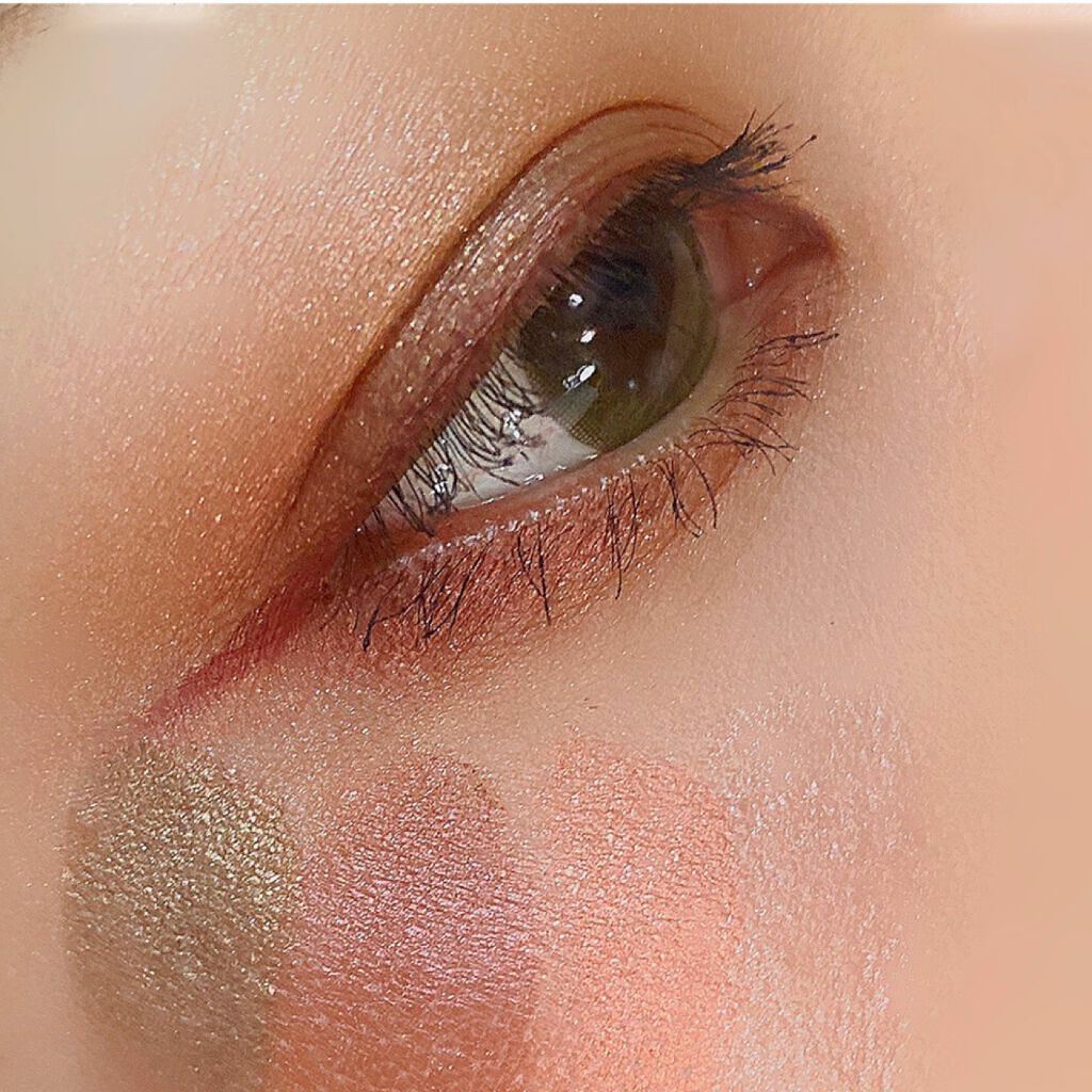 ダズルシャドウ/M・A・C/単色アイシャドウを使ったクチコミ（1枚目）