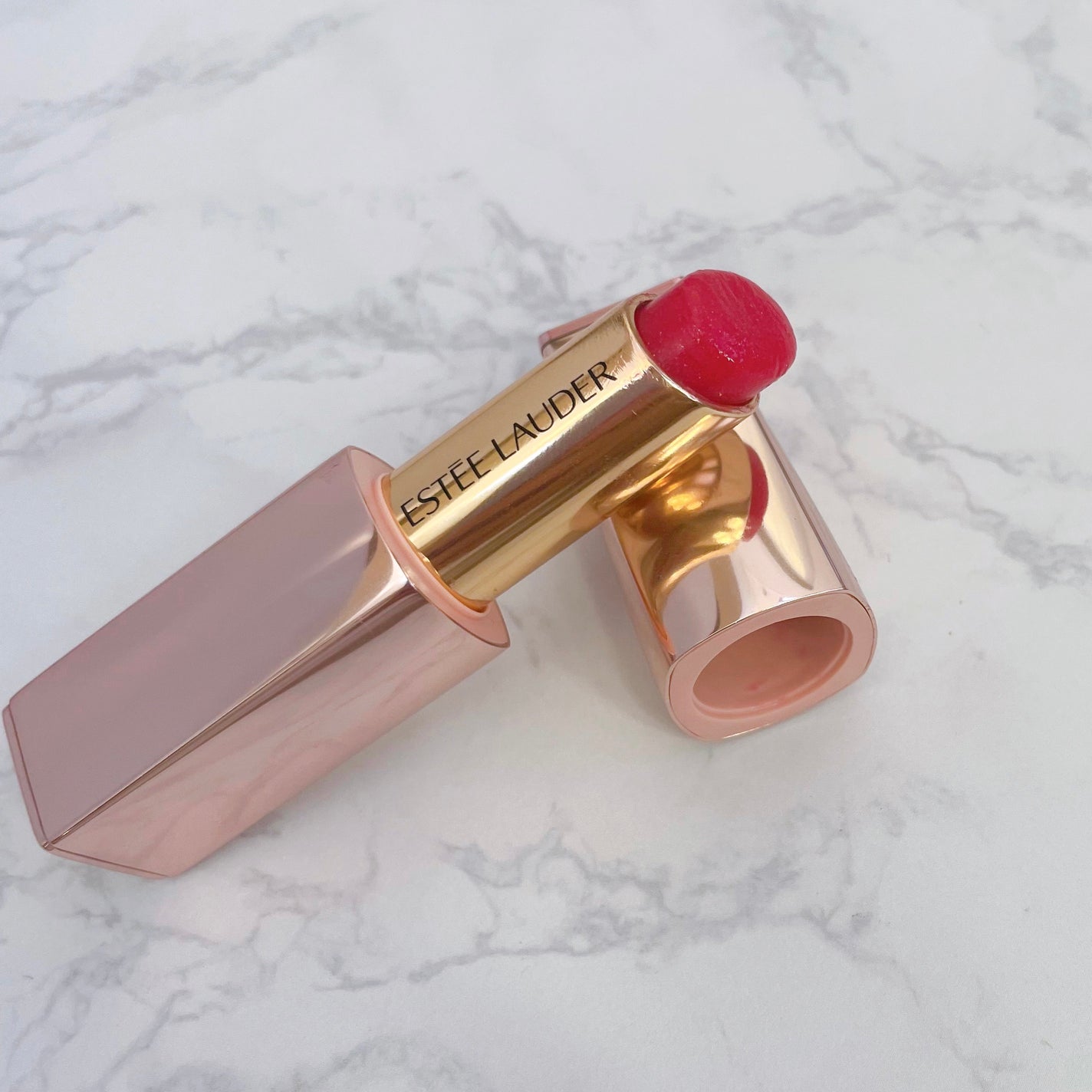 ピュア カラー クリスタル バーム/ESTEE LAUDER/口紅を使ったクチコミ(2枚目)