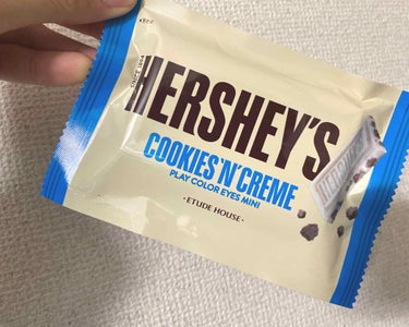 【即完売！】
●ETUDE HOUSE
     ハーシー プレイカラーアイズミニ
            クッキーアンドクリーム
     ¥2,000

近くの店舗は売り切れてて
Amazonでやっ