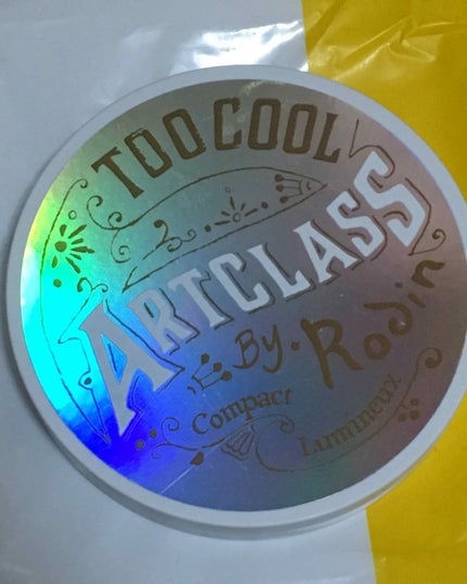 アートクラス バイ ロダン ルミネージュ バーニッシュ/too cool for school/プレストパウダーを使ったクチコミ(1枚目)
