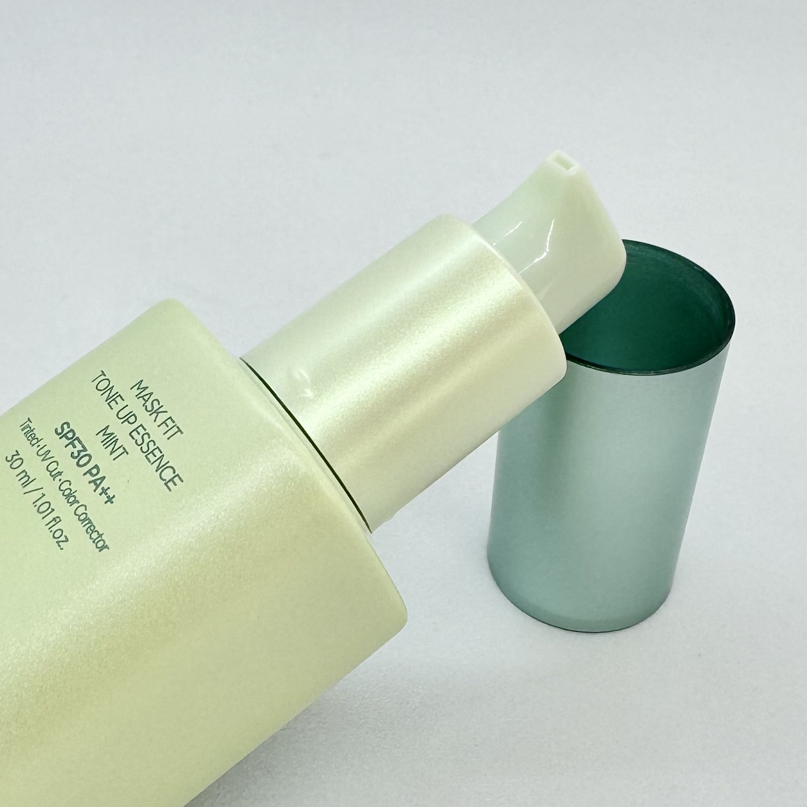 マスクフィットトーンアップエッセンス/TIRTIR(ティルティル)/化粧下地を使ったクチコミ（2枚目）