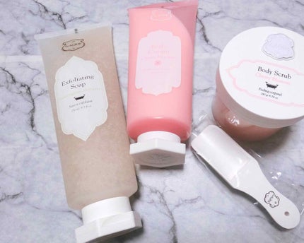 エクスフォリエーティングボディソープ レモングラスバーベナ/Laline/ボディスクラブを使ったクチコミ(1枚目)