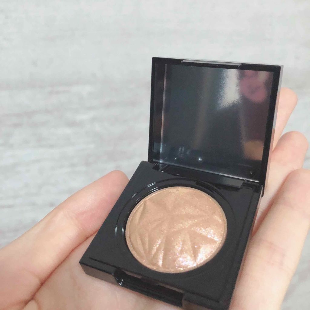 プリズム エアー シャドウ/CLIO/単色アイシャドウを使ったクチコミ（2枚目）