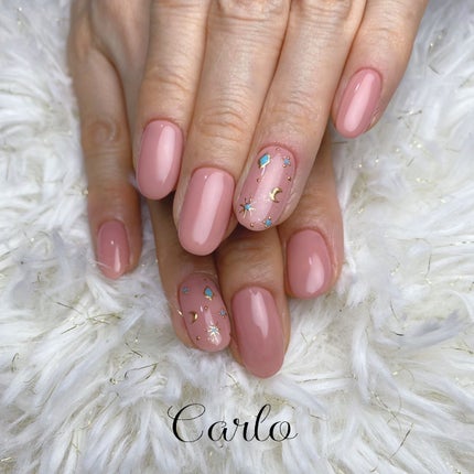 YUKA on LIPS 「.simple.¥5600-一本art追加..#nail#na..」(1枚目)