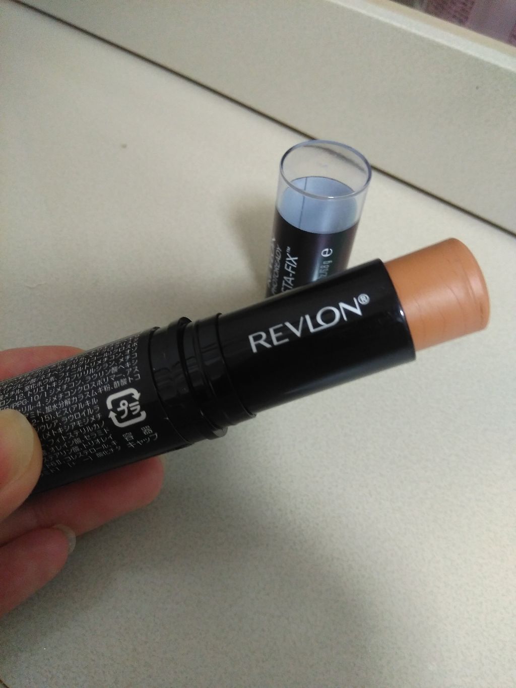 フォトレディ インスタフィックス/REVLON/クリーム・エマルジョンファンデーションを使ったクチコミ（1枚目）