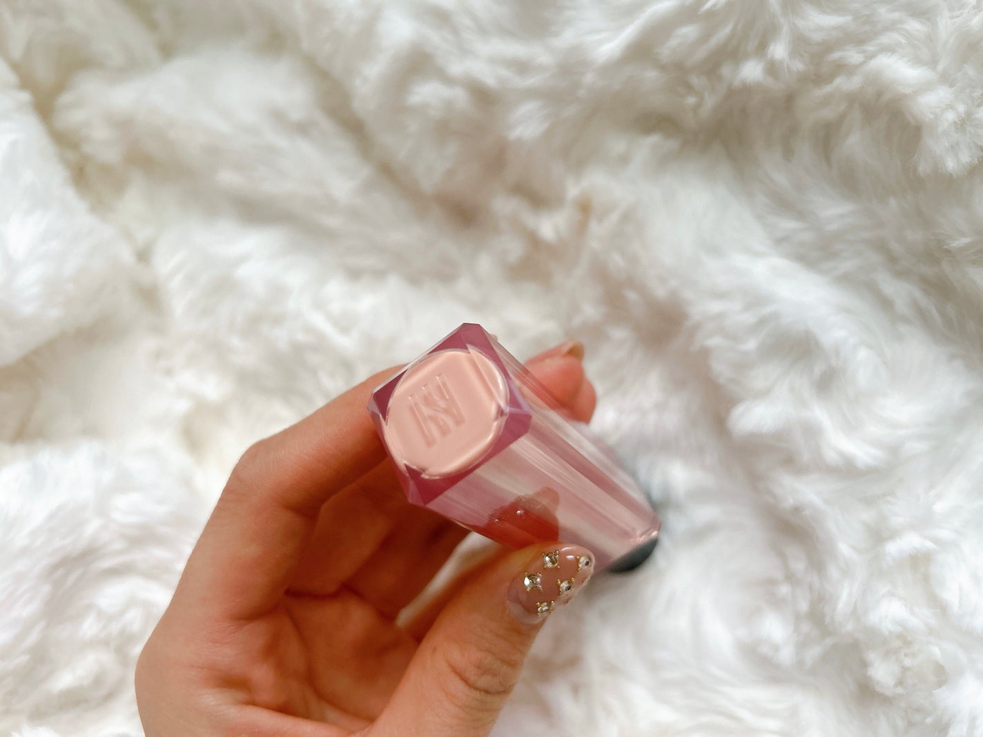 センシュアル ヌードバーム/HERA/リップバームを使ったクチコミ(7枚目)