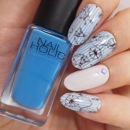 yuyu @300yen_nailのクチコミ「ネイルホリック ブルーBL903
鮮やかな青で、水面やネイルスタンプに使えるカラーです。
.....」(2枚目)