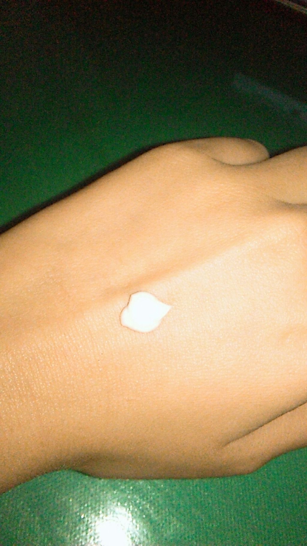 フレグランスハンド&ネイルクリーム ピュアソープ/ボディファンタジー/ハンドクリームを使ったクチコミ(2枚目)