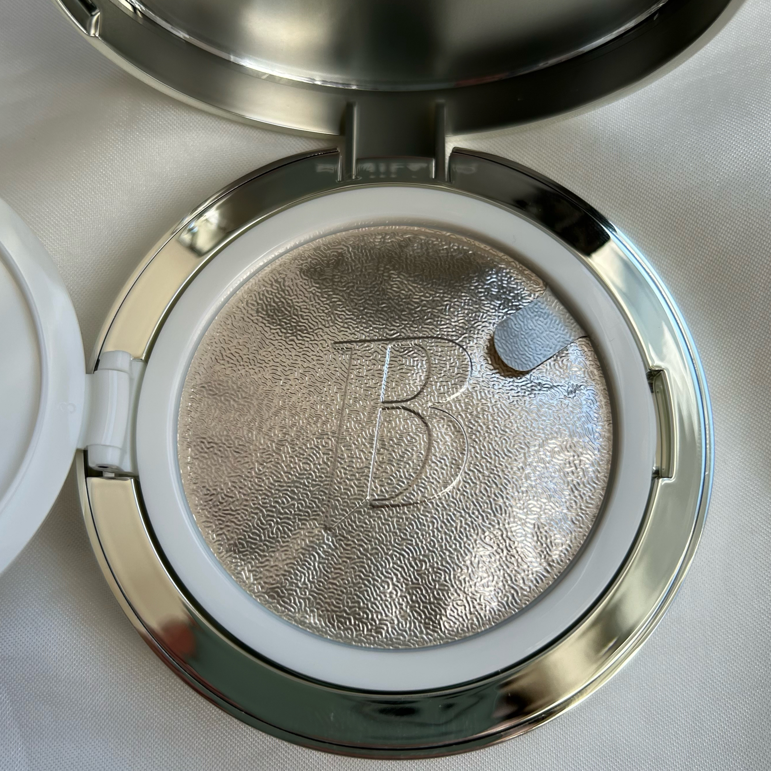 カバーリシャス アルティメット ホワイトクッション/BANILA CO/クッションファンデーションを使ったクチコミ（3枚目）