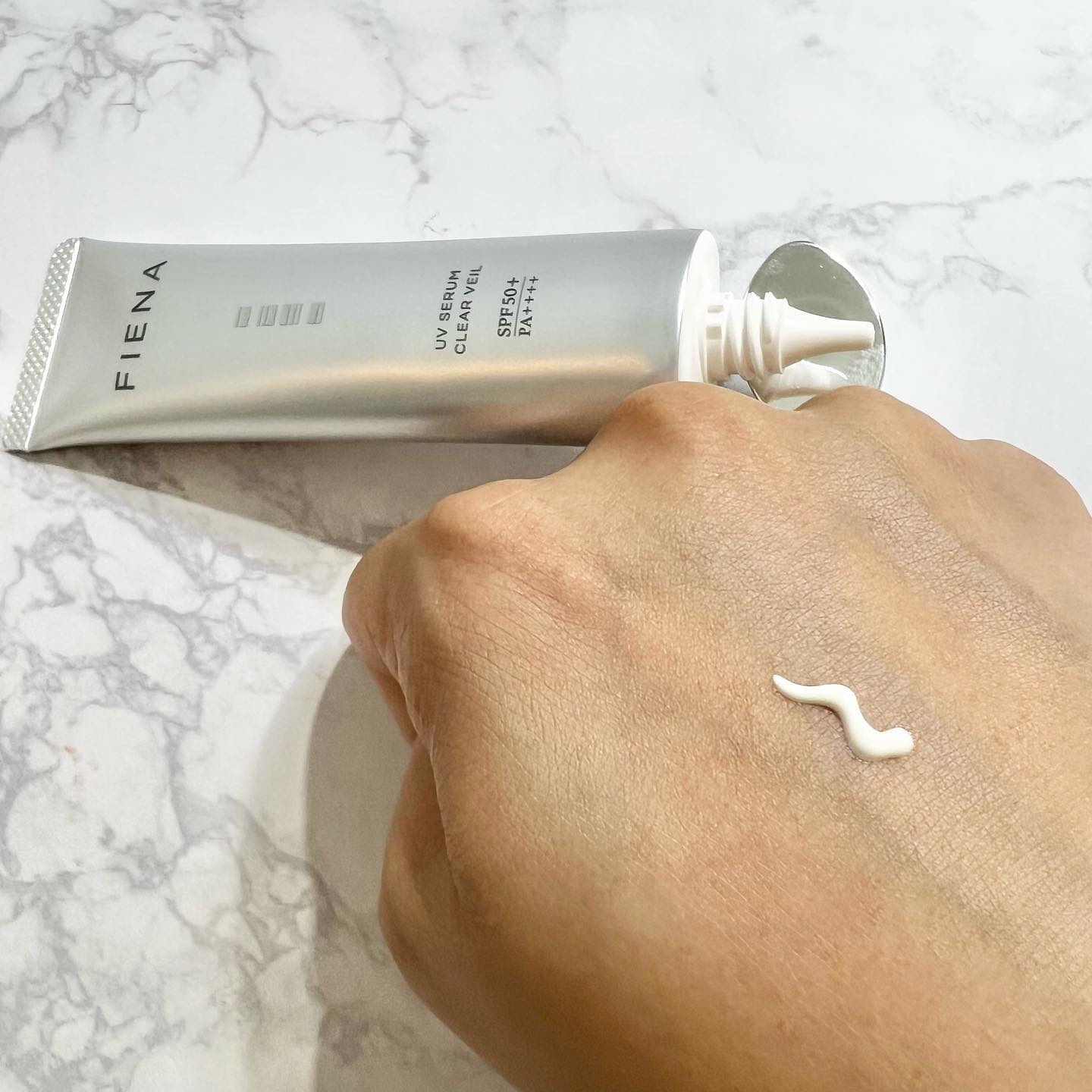UVセラムクリアヴェール/FIENA/日焼け止めローションを使ったクチコミ（2枚目）