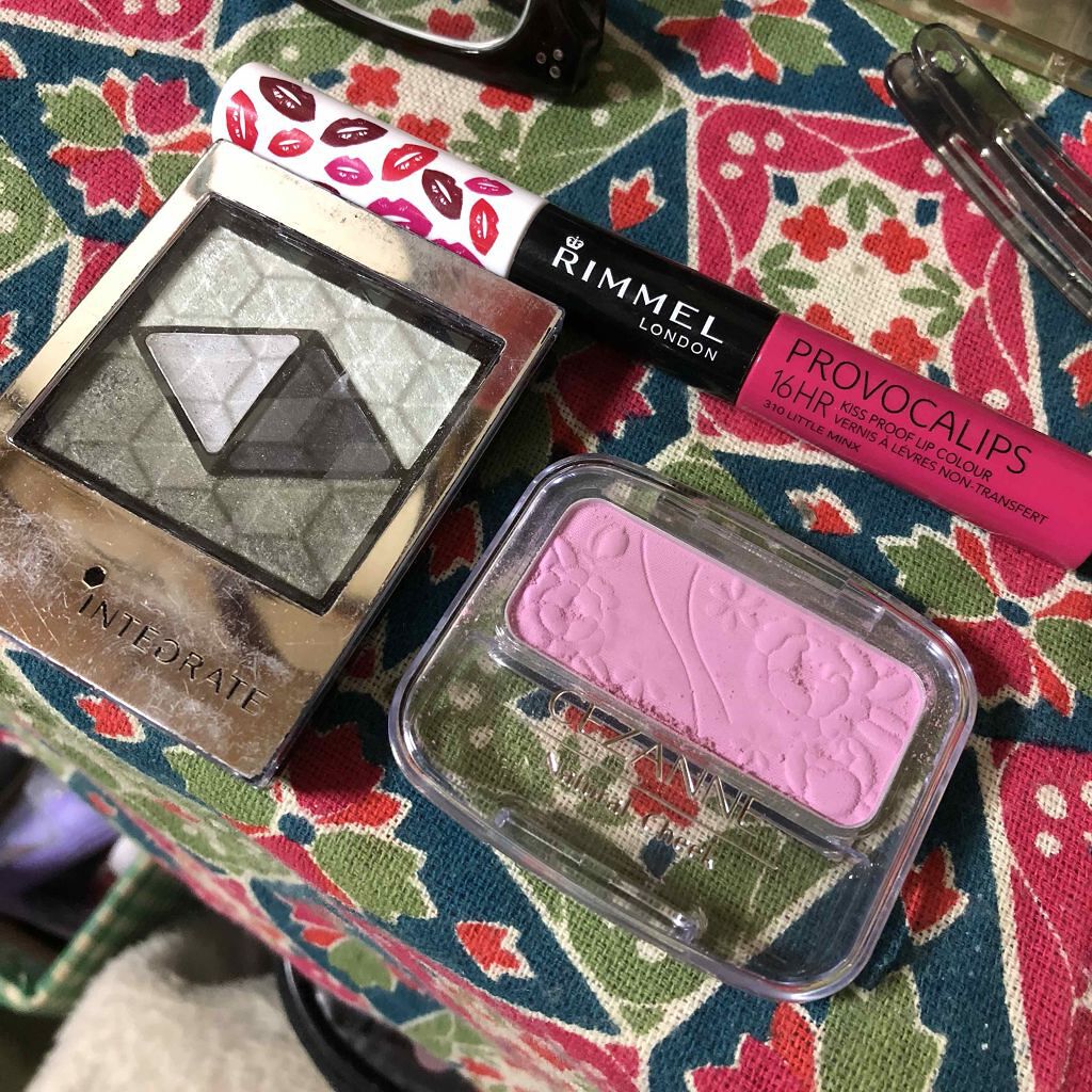 インテグレート ラインパワーアイズのクチコミ「2018.01.29
今日のめいく❤️
グリーングラデと赤ラインがやっぱり好き！
インテグレー.....」（1枚目）