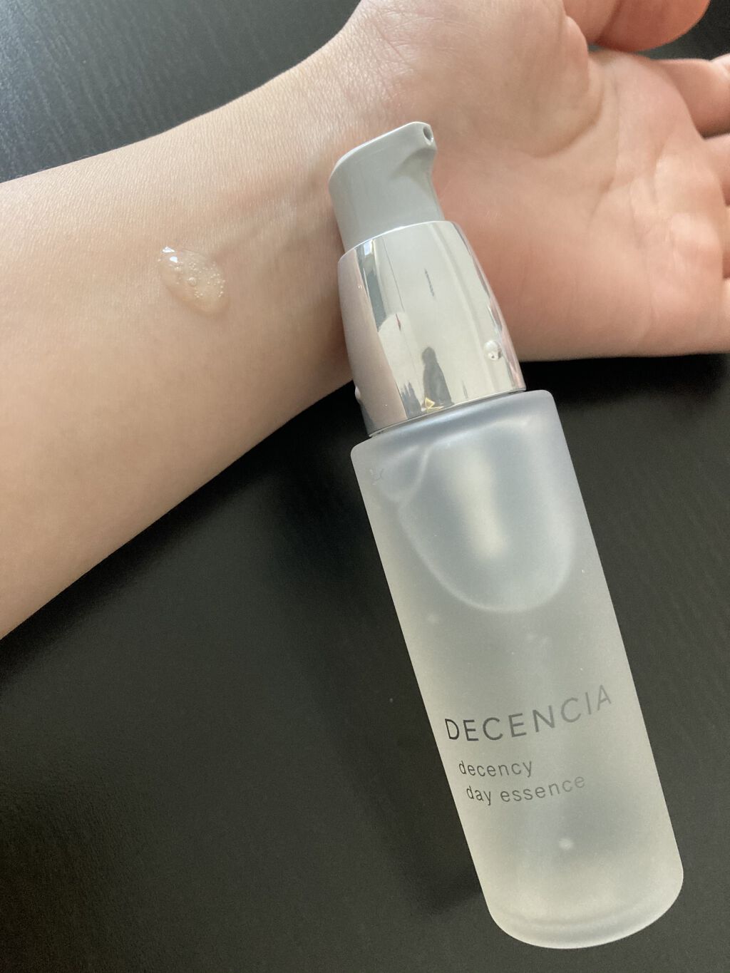 ディセンシー デイエッセンス/DECENCIA/美容液を使ったクチコミ（1枚目）