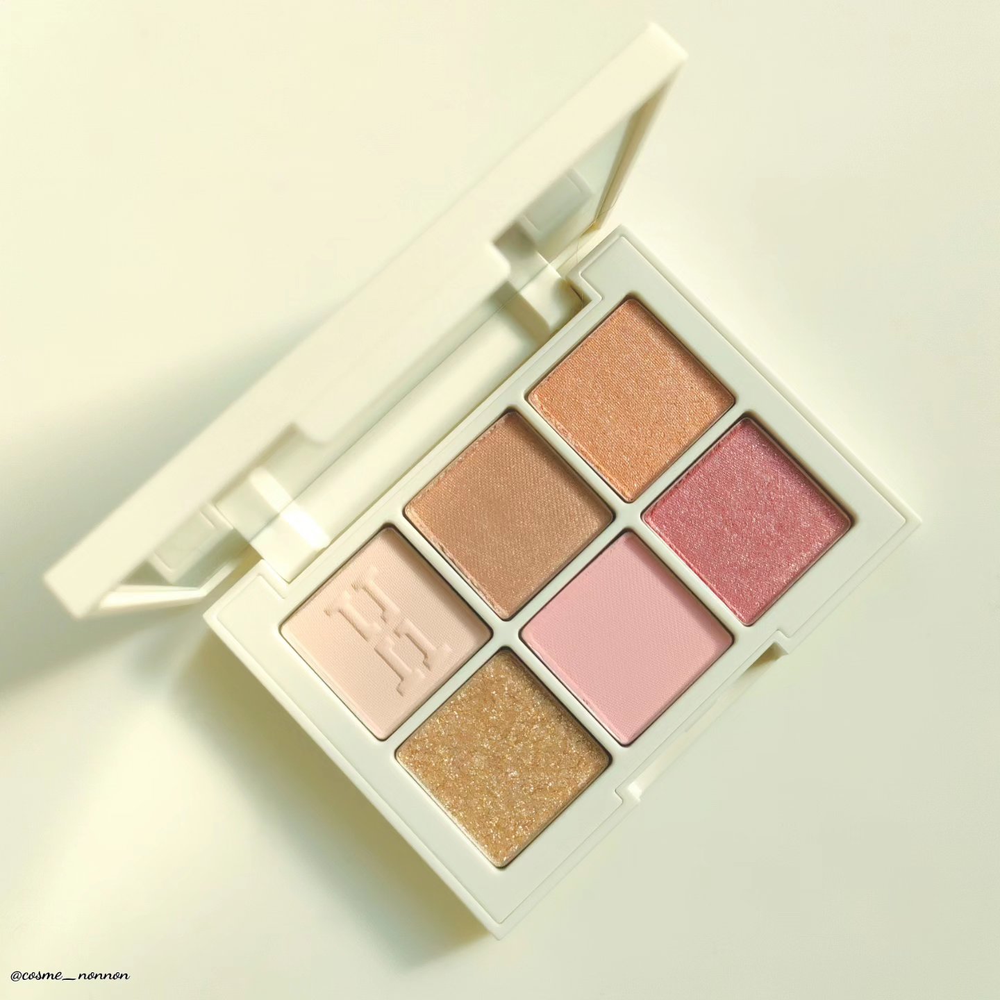 マッドピーチグロウフィットムードグロス 04 DEWY CORAL/MAD PEACH/リップグロスを使ったクチコミ（3枚目）