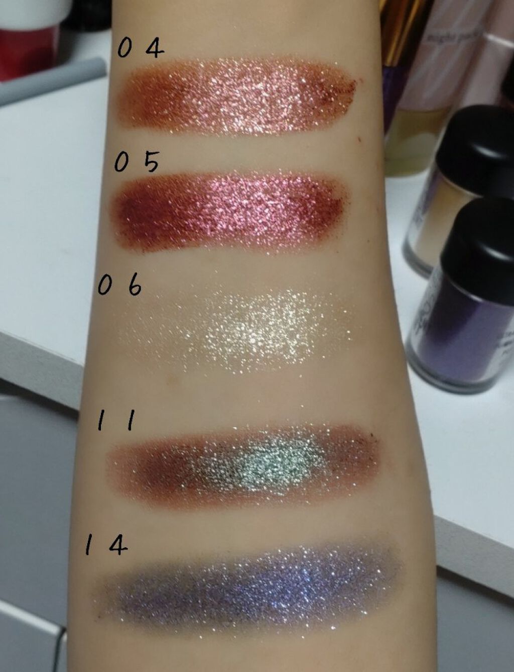 Glitter Loose Powder Make up Brighten Pigment Metallic Shimeer eye shadow/FOCALLURE/単色アイシャドウを使ったクチコミ（3枚目）